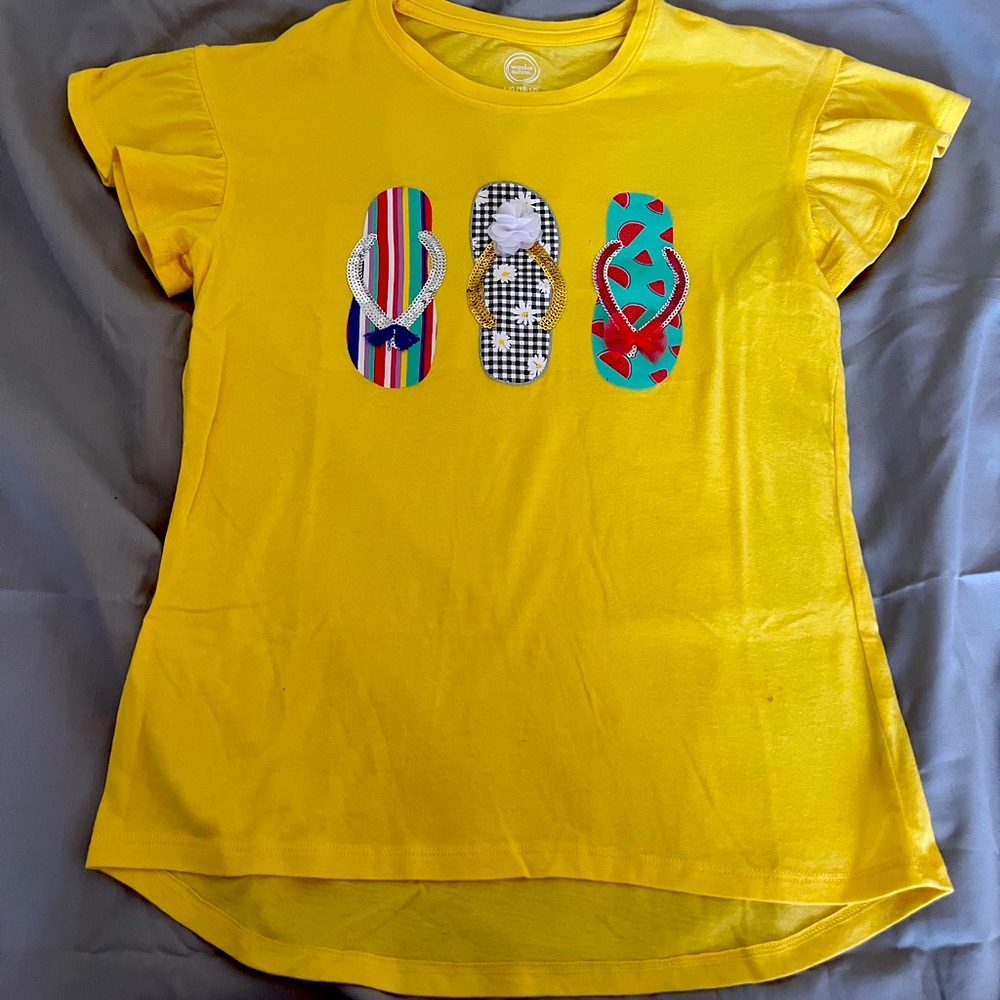 ❤️4 for $10❤️ girls yellow flip flop T shirt